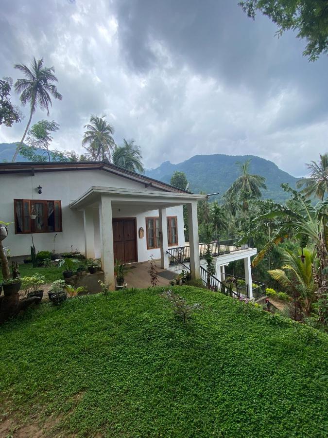 Pearl'S Homestay Matale Eksteriør billede