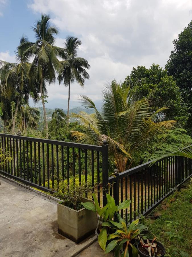 Pearl'S Homestay Matale Eksteriør billede
